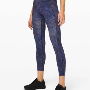 Lululemon Fast and Free Tight II 25" *Nulux Polar Lights Blue Multi size 4